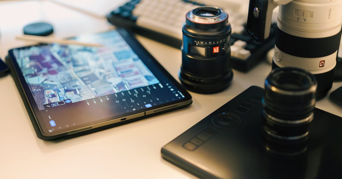 photographer reviewing real camera pictures